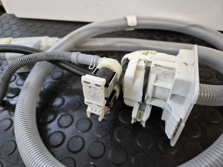 Furtun alimentare Aquastop 2 m cu electrovalva admisie masina de spalat rufe Bosch WAY32890 cod 00702474 / C44