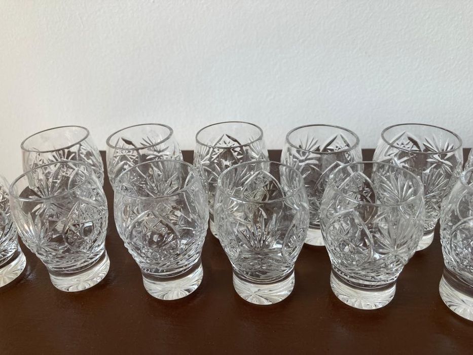 Продам хрустальные стопки плюс подарок