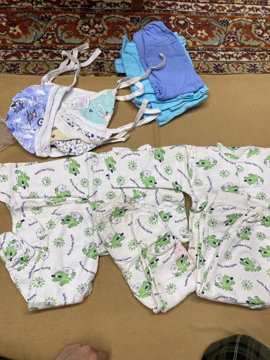 Ползунки , Шапочки, маечки, рубашки
