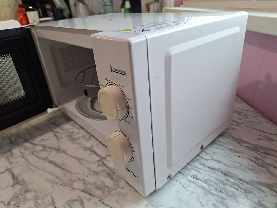 Микровълнова фурна Candy ГРИЛ