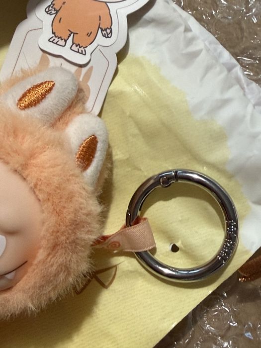 Оригинал The Monsters Pin for Love (Labubu)  Pop Mart  - Буква “J”