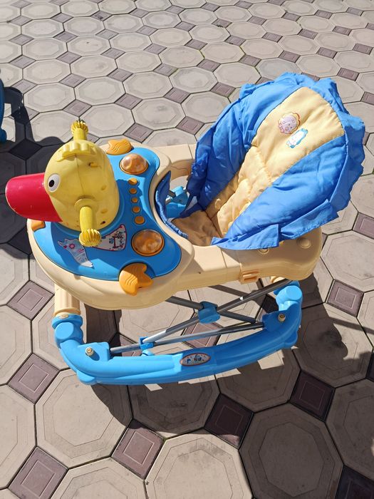 Продам ходунки детские