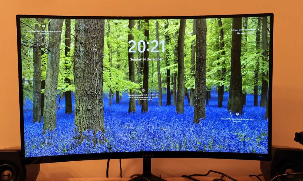 Monitor ViewSonic  27", Full HD, Curbat, 165Hz , stare impecabila.