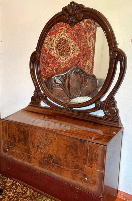 Спалный гарнитур б/у сатылады.