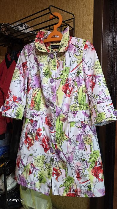 Продам плащ женский