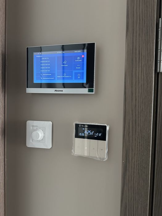 Срочно!Продаётся квартира в небоскрёбе Ташкента
