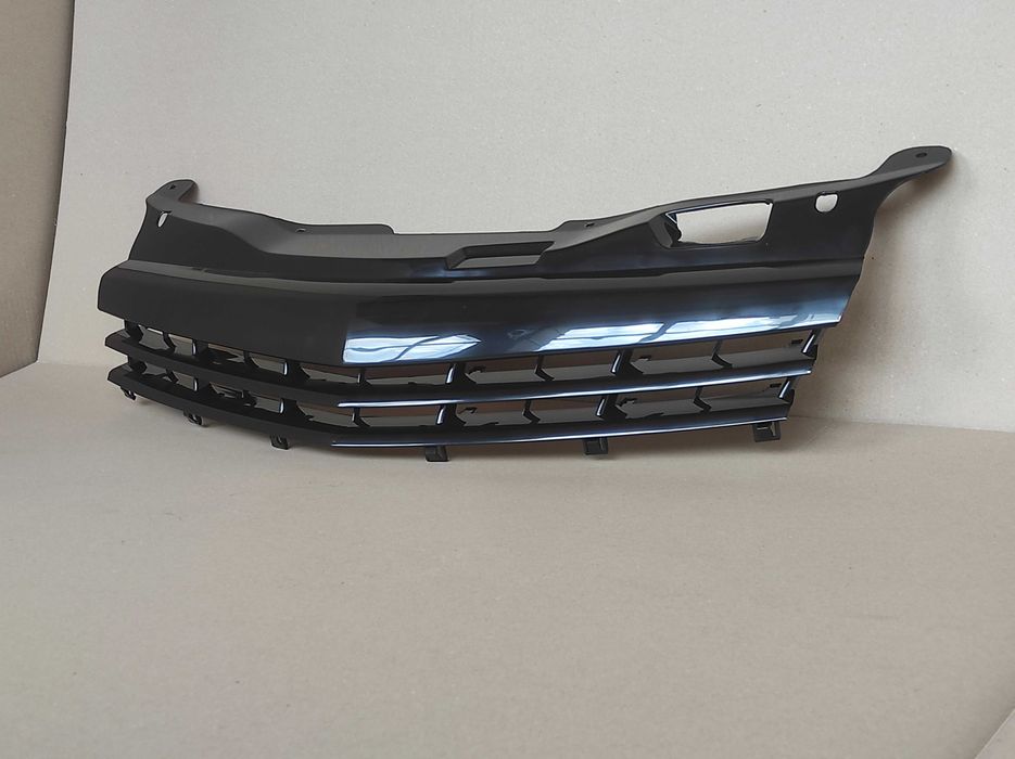 Черна решетка без емблема за Opel Astra H GTC 3 врати 2004-2007