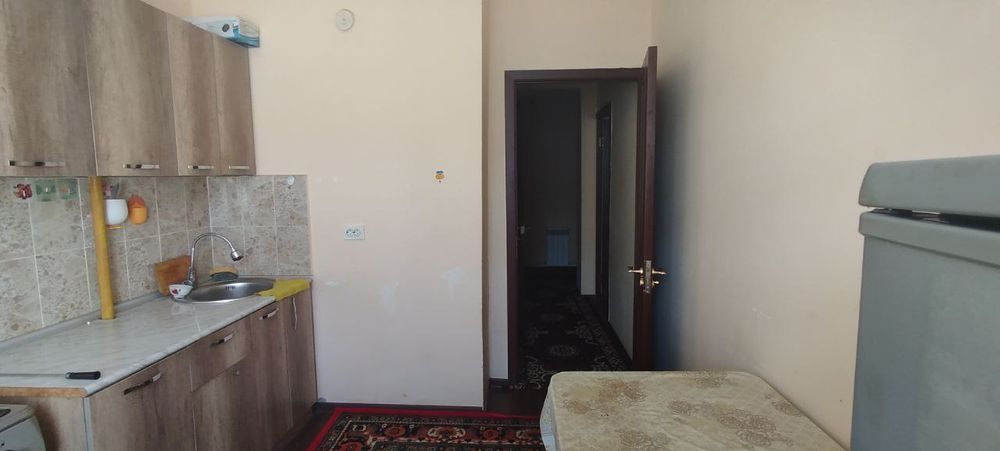 Янги домда 2 хонали квартира сотилади