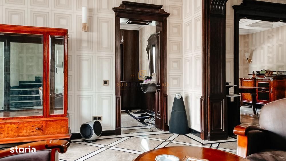 Apartament exclusivist tip duplex, 7 camere + curte, zona Parcul Carol