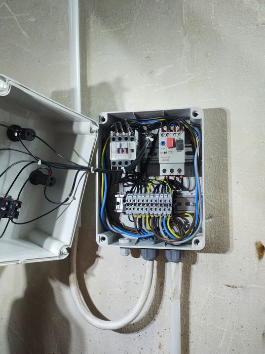 Electrician reparatii, intretinere, interventii