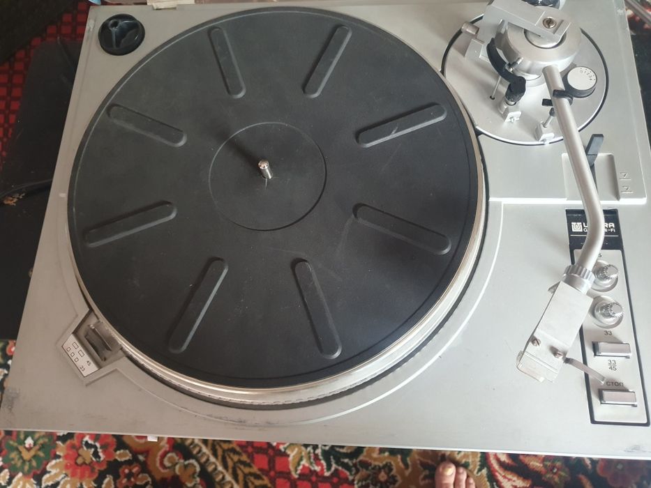 Проигрыватель виниловых дисков АРКТУР 006