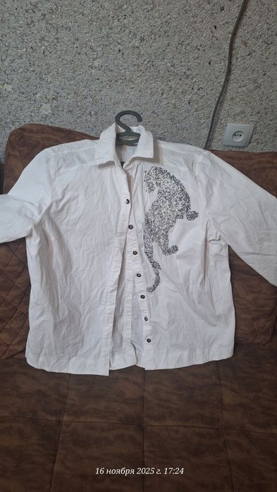 Продам рубашку  48 размер