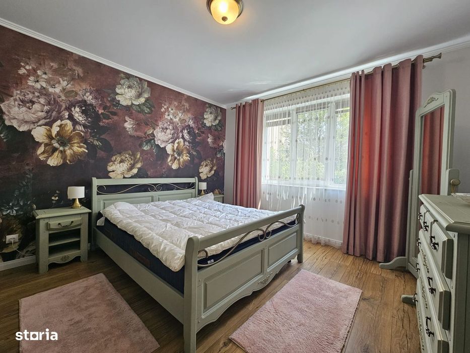 Apartament 3 camere 2 locuri de parcare si boxa , Strada Carpati