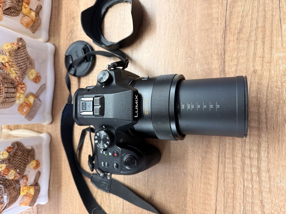 Lumix DMC FZ-1000 25-400mm