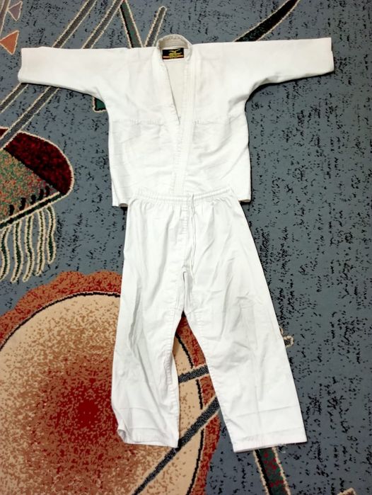 Кимоно для борьбы дзюдо