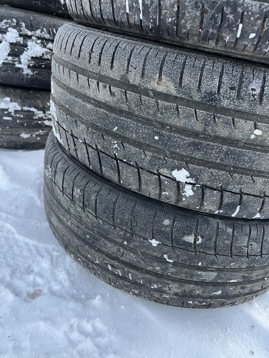 Продам летние шины 225/45/19