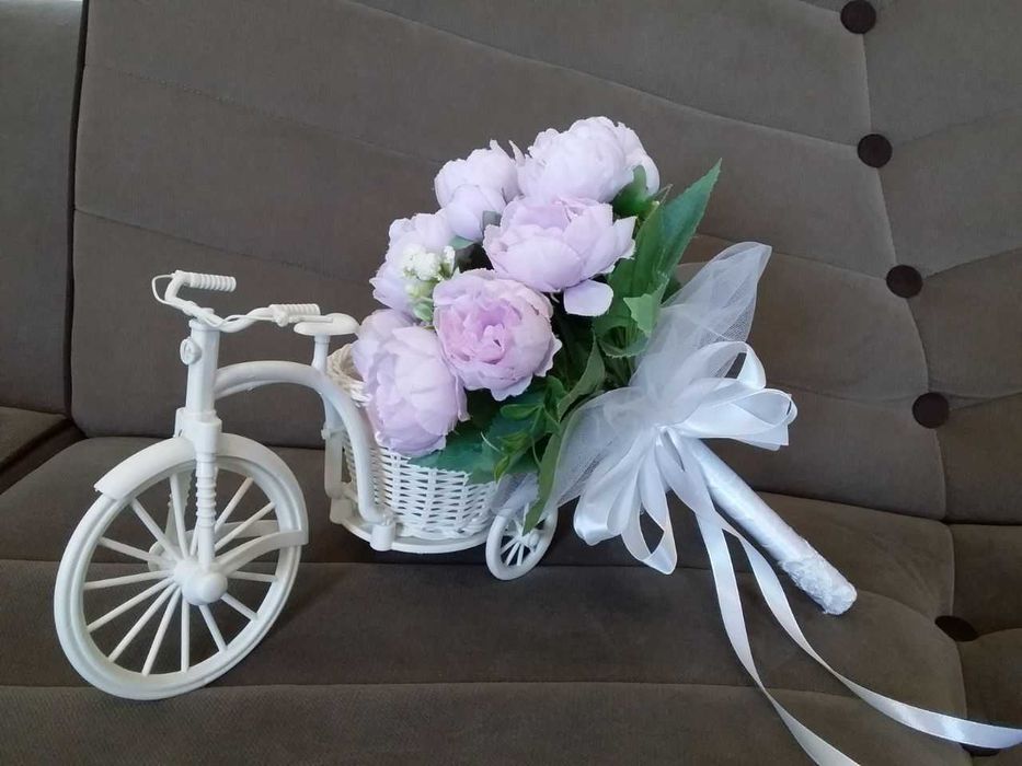 Свадебный букет невесты и бутоньерки