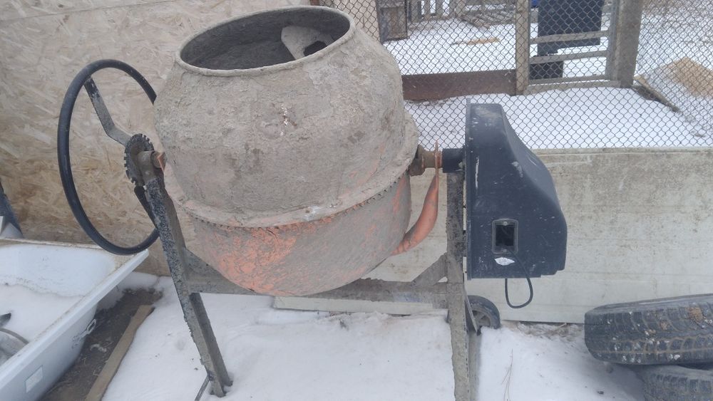 Миксер сатылады б/у