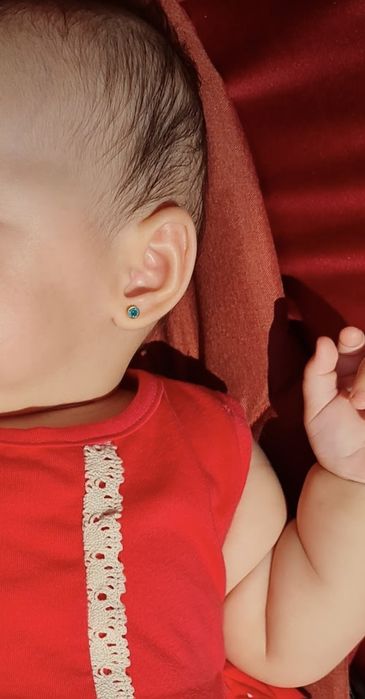 Прокол ушей детям и взрослым от 6900