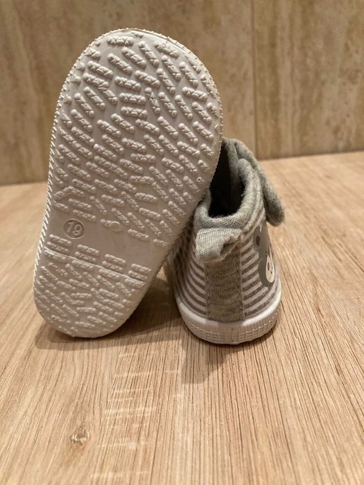 Детски обувки/пантофи