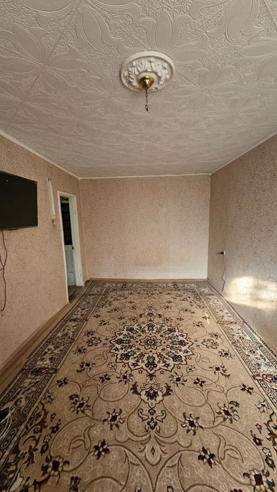 Продаётся 1 комн район КазИИТУ