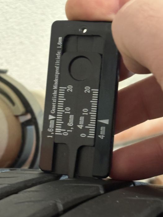 Продавам летни гуми Kumho и Nexen 205 / 55 / 16