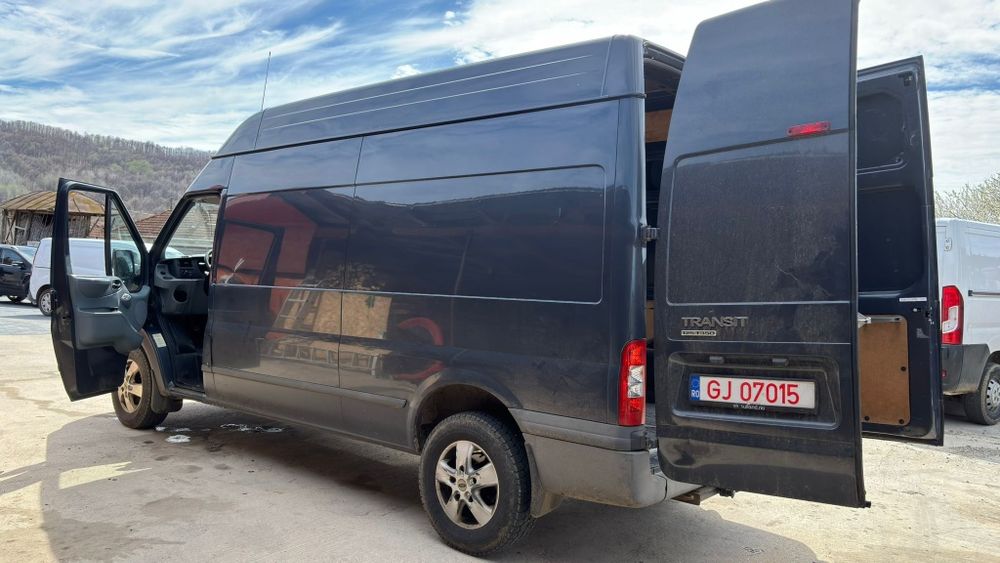 Ford Transit 2012