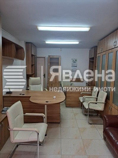 Дава се под наем Офис в Варна, Левски - 30 кв.м за 210 € - Снимка #3