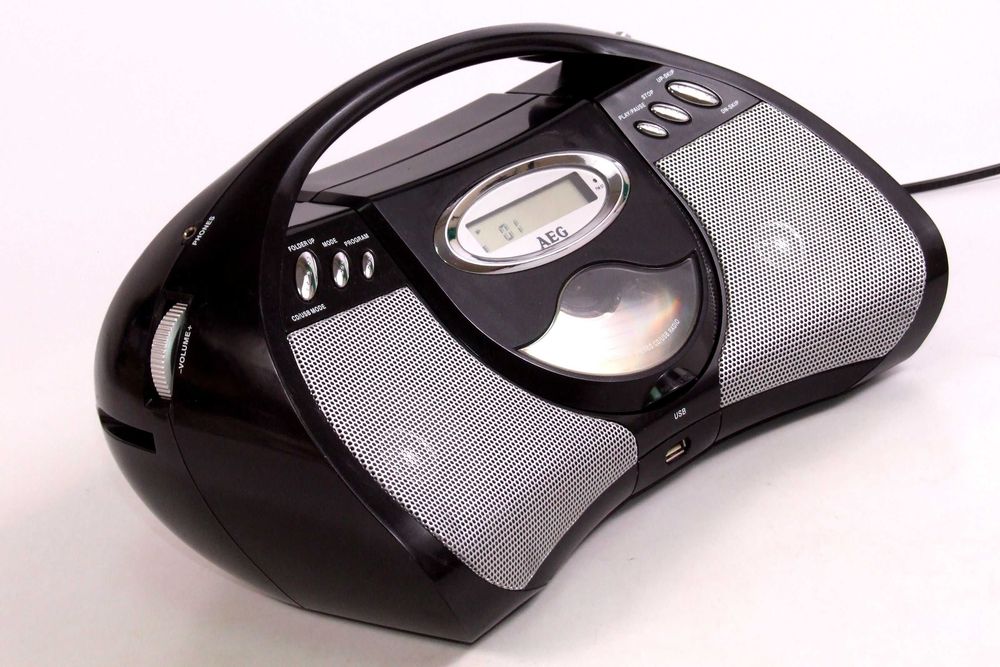 CD - MP3, stick USB player cu radio AEG, priza + baterii, Germany, NOU