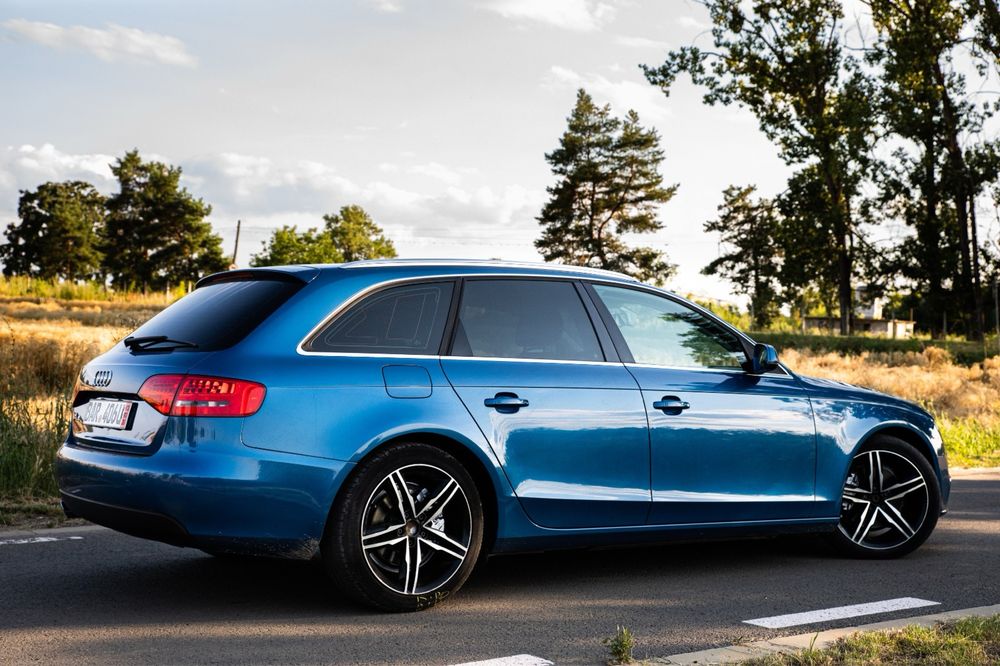 AUDI A4 Avant 2010 — imagine 5
