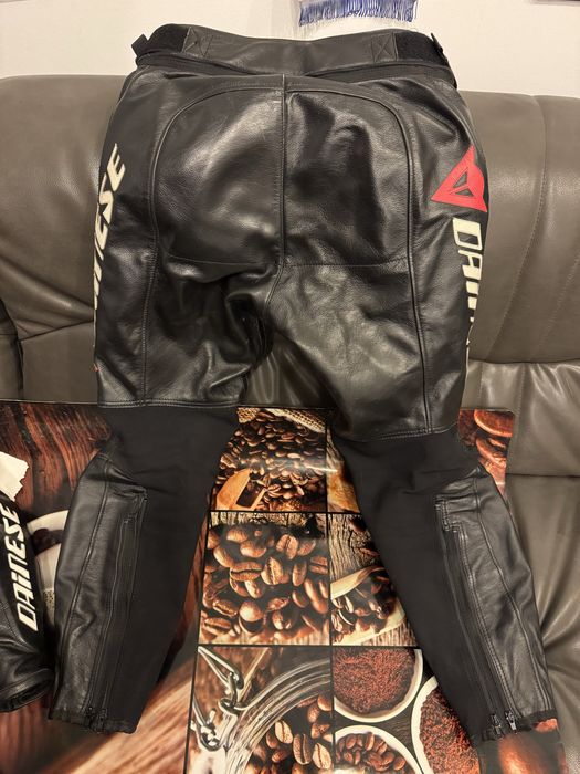 Costum Dainese marimea 52