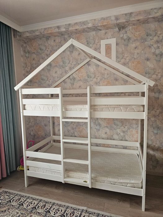 Кровать для детей двухъярусная