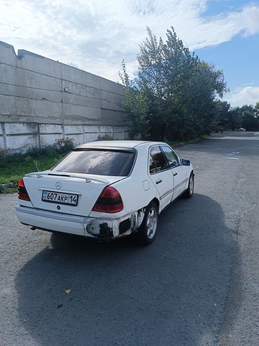Мерс с180 w202 продам