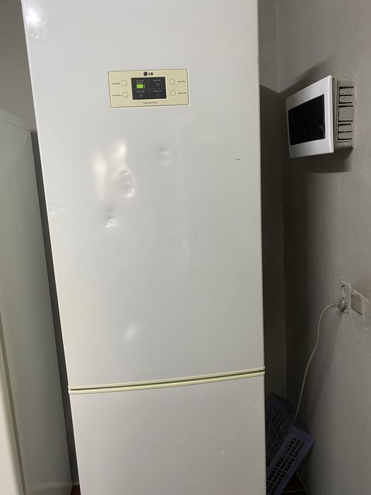 Продается холодильник