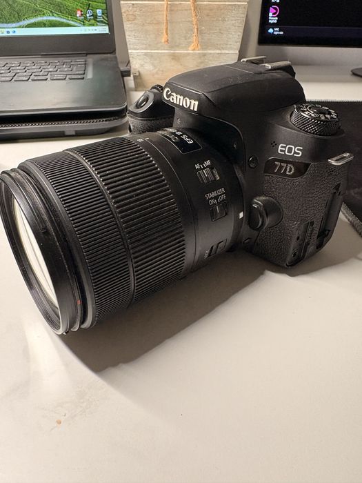 Aparat foto Canon EOS 77D + obiectiv Canon 18-135mm Nano USM