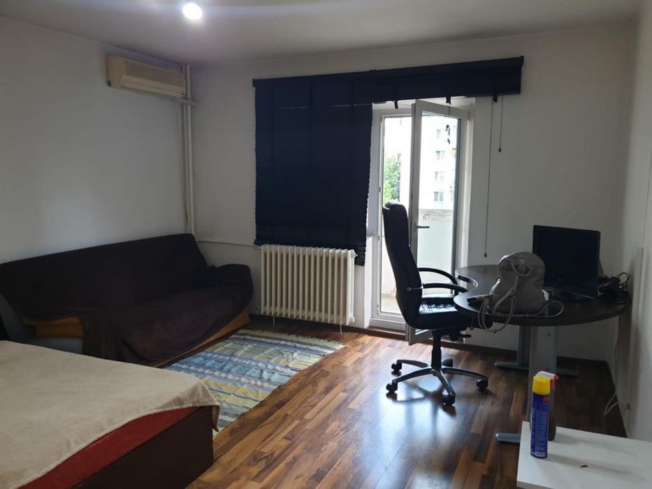 Garsoniera 44m, zona linistita, loc parcare