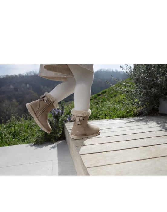 Детские сапоги для девочки