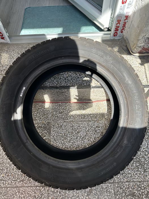 2 бр. Зимни гуми TAURUS 195/55 R15 85H