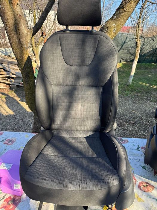 Piese Skoda Octavia 3 2014 Canapele lampa LED spate proiector fata usa