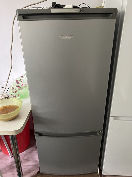 Холодилник Бирюса 150-160см