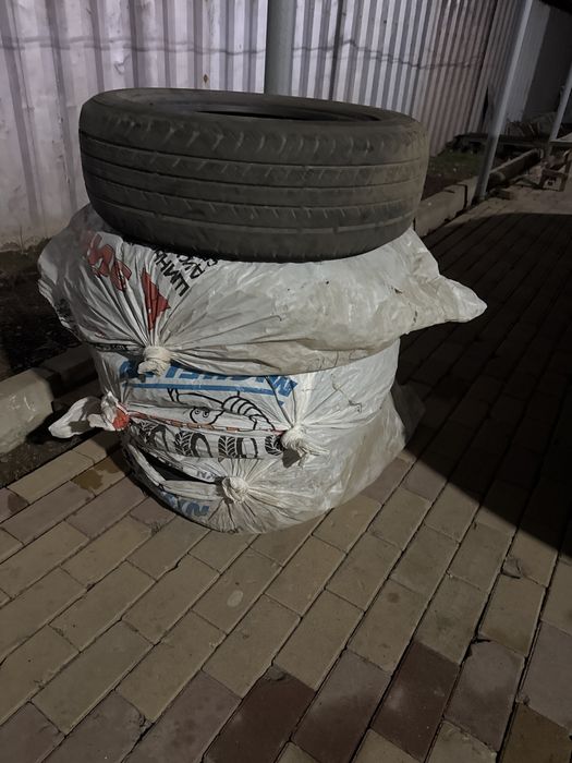 Продам б/у шины 225/60/18