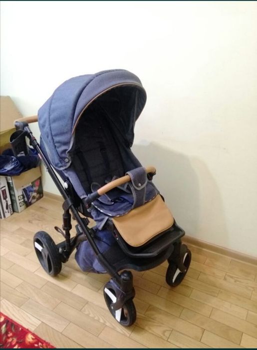 Продам коляску Lonex