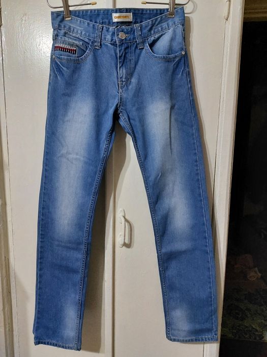 Продаются брюки в количестве 10штук