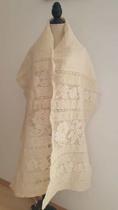 REDUCERE 20% Marama/ stergar/ naframa veche pentru ie/costum popular