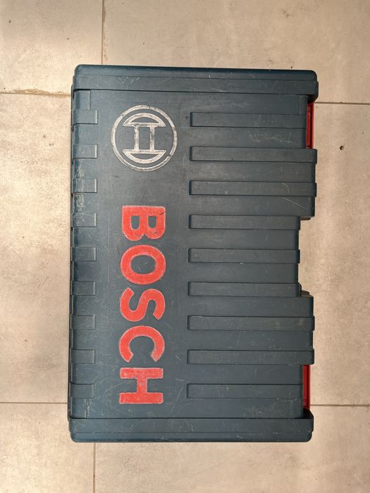 Перфоратор BOSCH (отбойник)