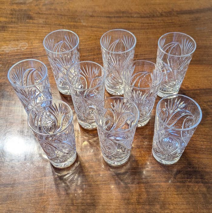 Хрустальные бокалы 9 шт.