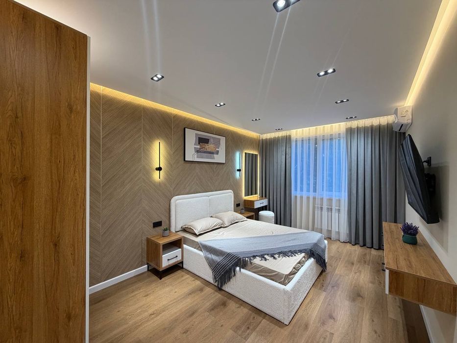 СВОЯ! Продам 2в3/2/5. 55кв.м Максим Горький метро, Художников.