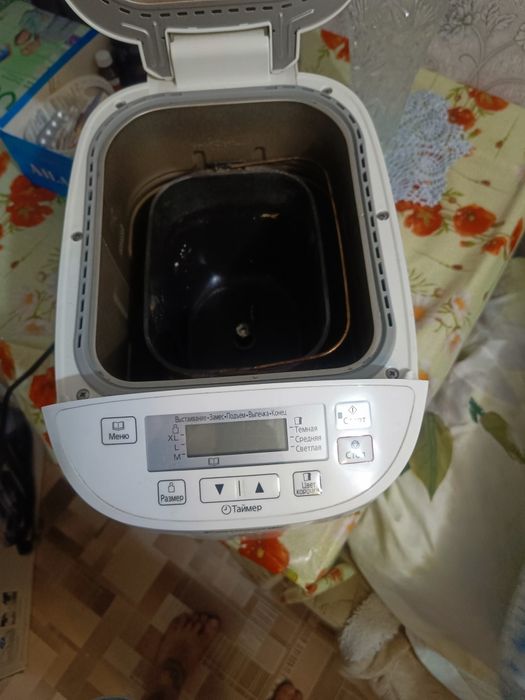 Продам хлебопечку