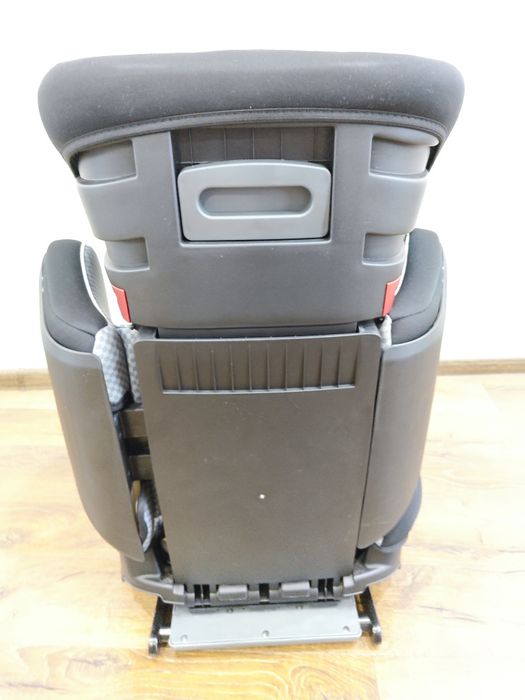 Стол за кола Bebe Confort - RoadFix 15-36 kg с IsoFixl