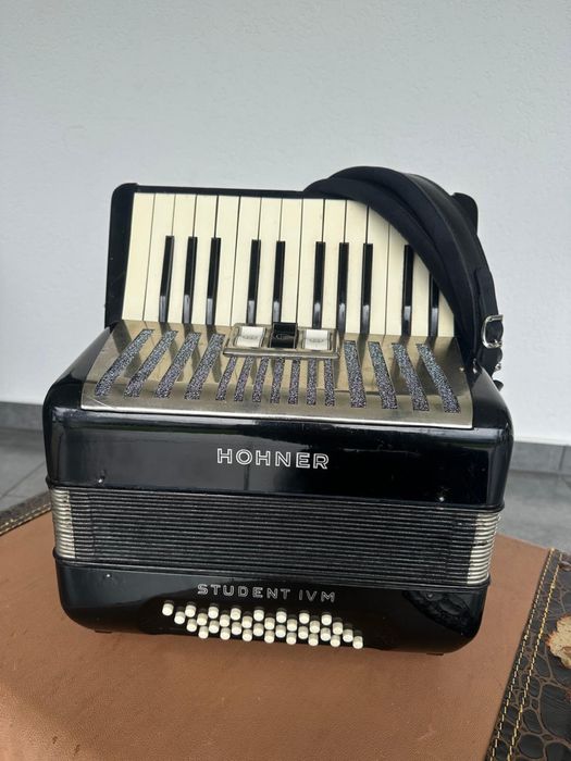 Acordeon Hohner Student 32 basi